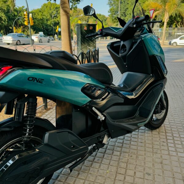 Velca ONE moto electrica ciclomotor bateria NQi ‎UQi  ‎MQi  ‎MQi+ pusa puma niu ecomobility green world nuuk silence